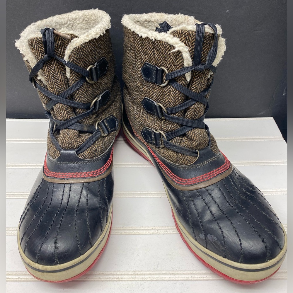 Sorel Tivoli Herringbone Boots Size 10